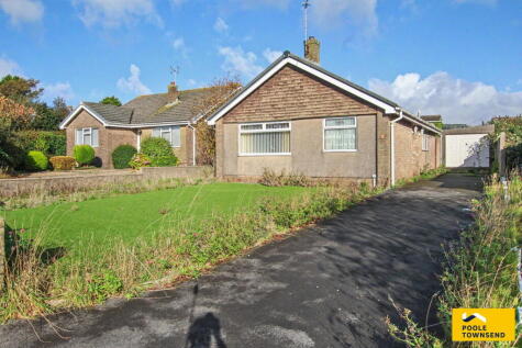 Beckermet Gardens, Barrow-in-furness, LA14 4NF