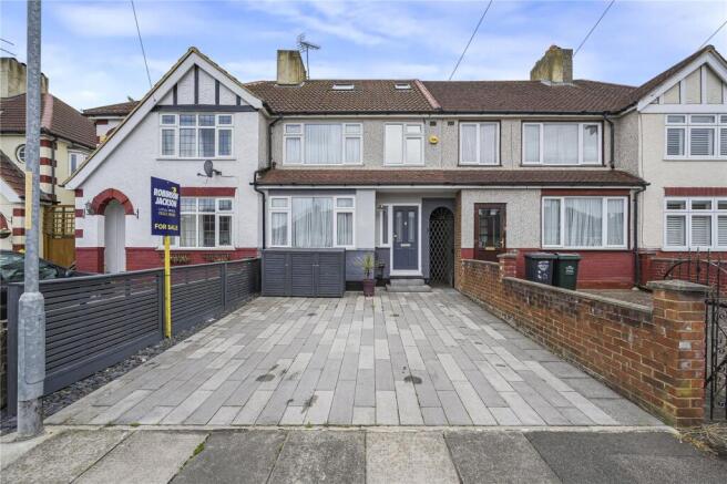 3-bed terraced on Ashen Drive, Dartford, Kent, DA1, £450,000