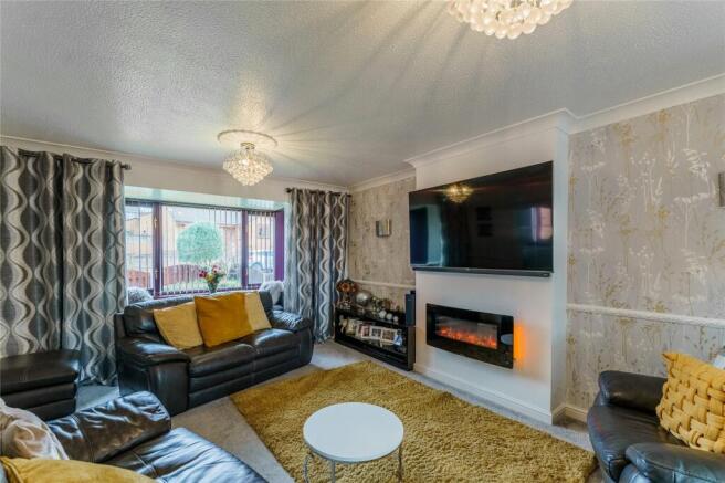 4 bed Detached for sale Image 7