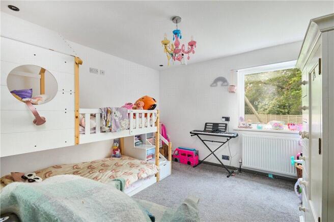 4 bed Bungalow for sale Image 12