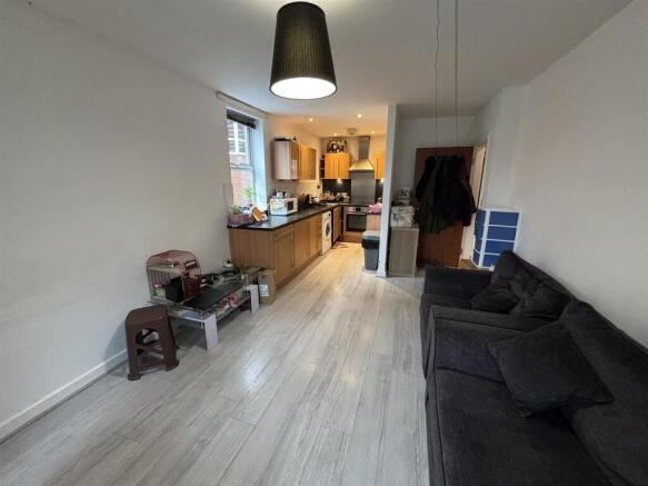Lounge Kitchen
