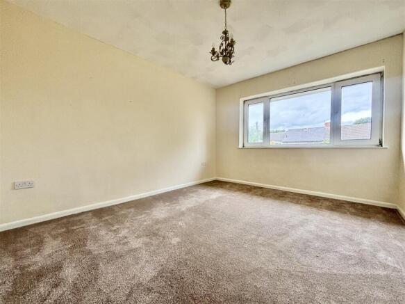 2 bed Apartment for sale Image 9