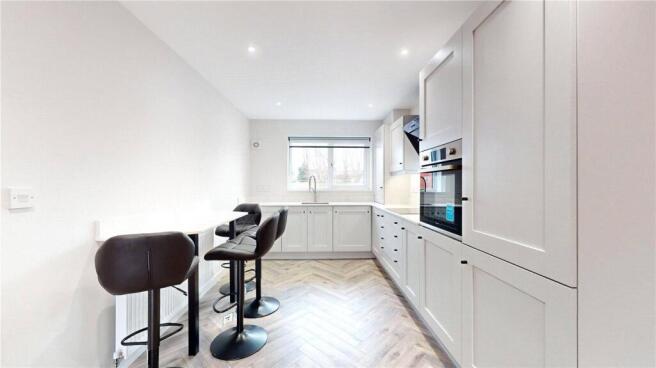 4 bed Terraced for sale Image 9