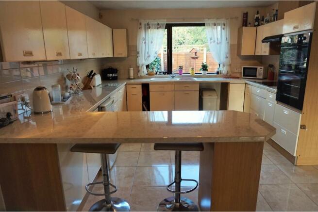 Kitchen / Breakfast
