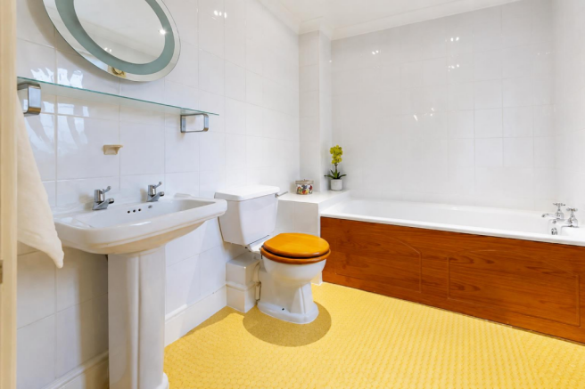 3 bed Detached for sale Image 11