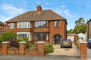 10, Gunnergate Lane, Marton-in-cleveland, Middlesbrough TS7 8HY