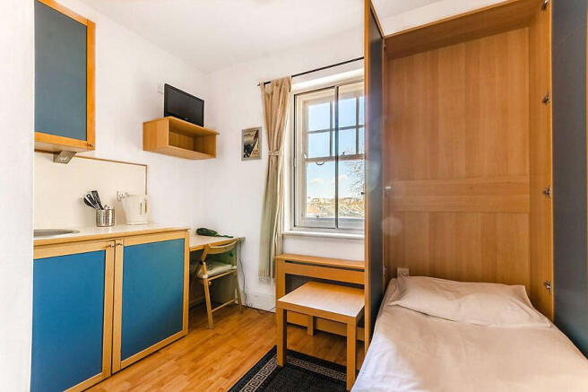 Studio for rent