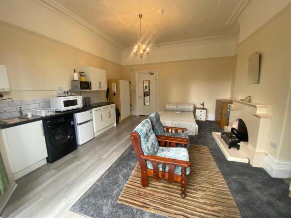 LIVING KITCHEN BEDROOM 1.jpg