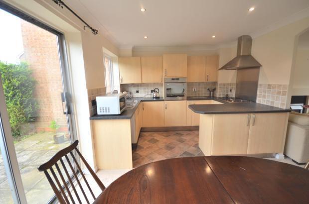 Kitchen/Dining
