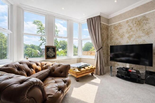 5 bed Terraced for sale Image 4