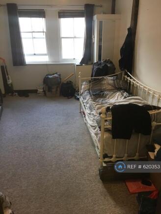 Living Room/Bedroom 