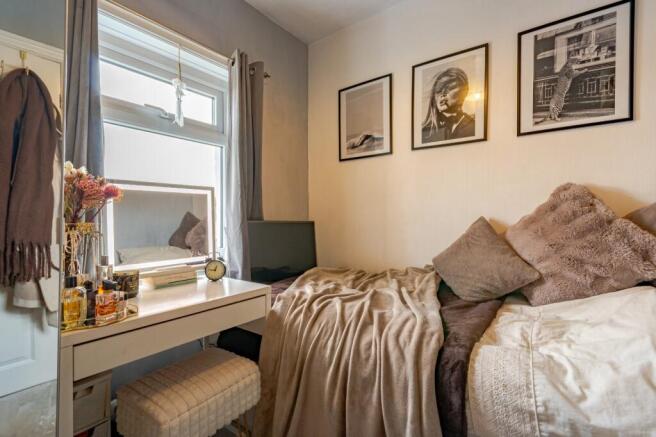 3 bed Terraced for sale Image 7
