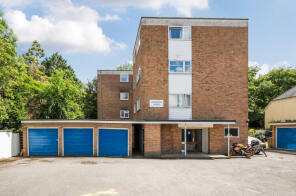 Flat 10, Stephens Court, Middlebridge Street, Romsey SO51 8HP