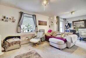 77, Chequers Field, Welwyn Garden City AL7 4TX