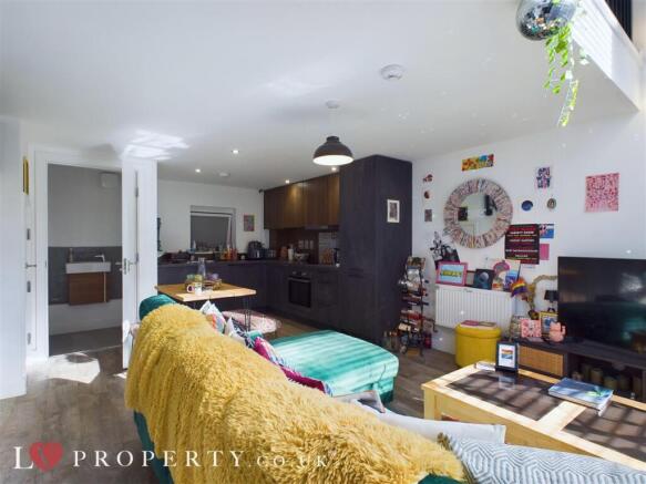 CAM05016G0-PR0035-ST