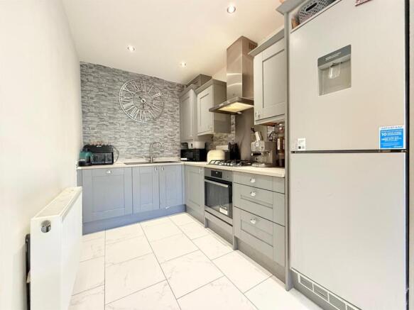 3 bed Town House for sale Image 8