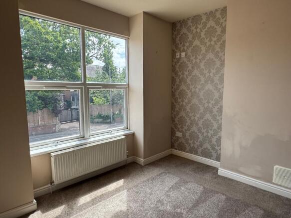 3 bed Semi-Detached for sale Image 6