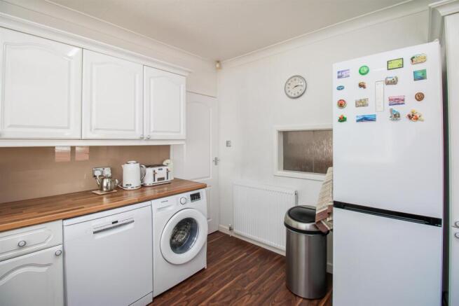 3 bed Detached Bungalow for sale Image 6