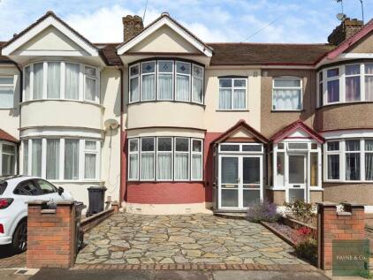 Norbury Gardens, Romford, RM6