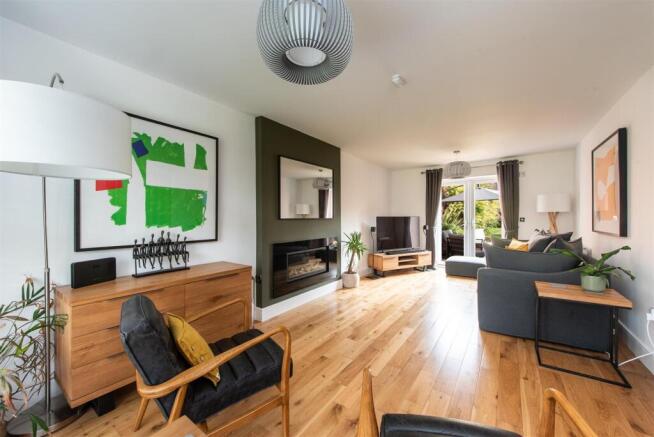 2, Jade Drive, Hagley photo 4