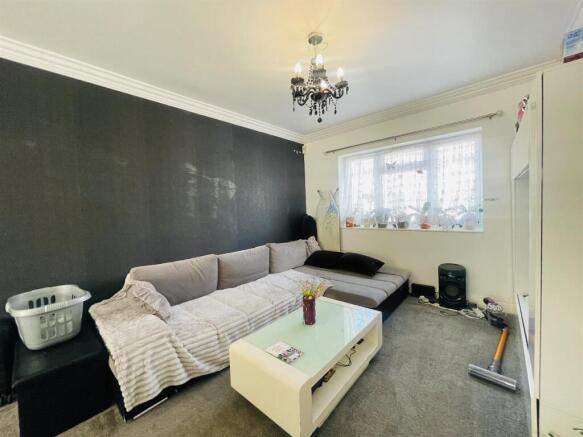 123 Hedgemans road (13).jpeg