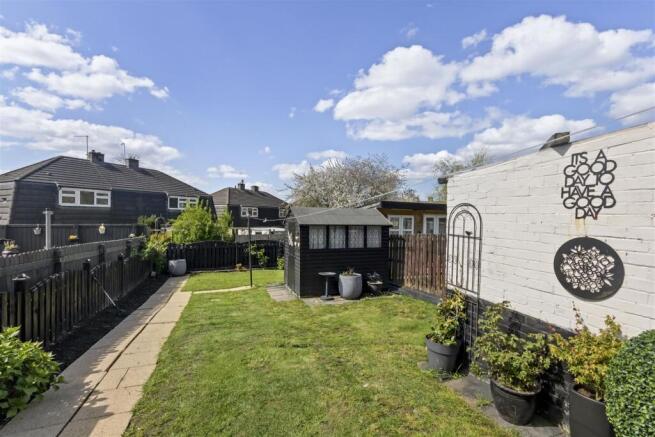 3 bed Terraced for sale Image 8