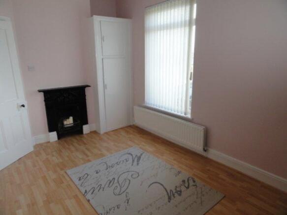 BEDROOM 2