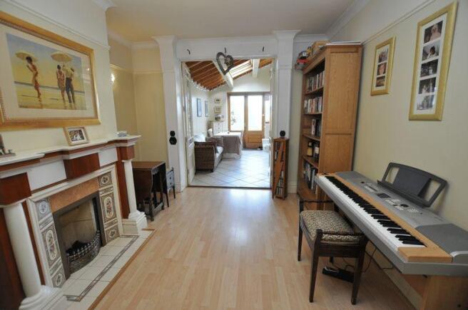 Photo 7