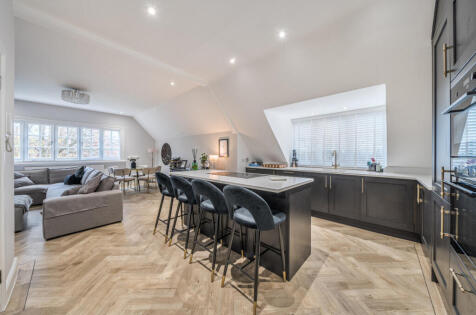 Bonchester Close, Chislehurst, Kent, BR7