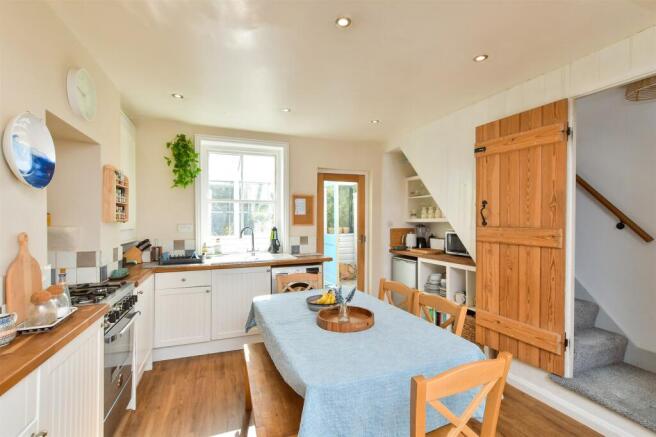 Kitchen/ Lounge/ Diner