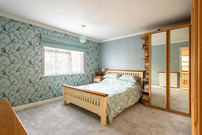 Borden Lane bedroom2a.jpg