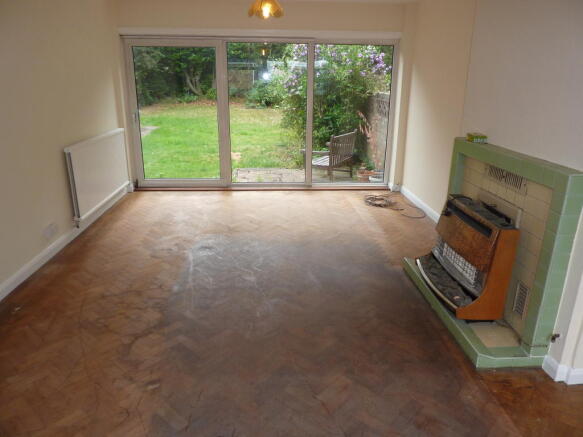 Lounge/Dining Room
