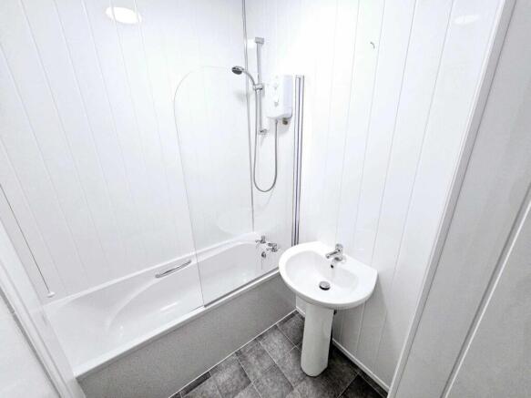 1 bed Flat for sale Image 7