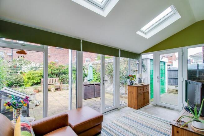 3 bed Semi-Detached for sale Image 6