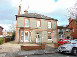 Flat E, 36 Osterley Court, Hamilton Road, Reading RG1 5RD