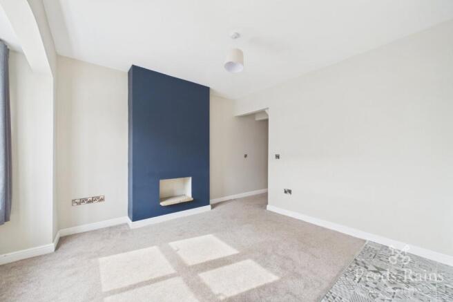2 bed Terraced to rent Image 4