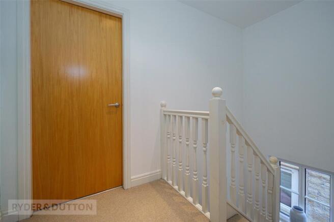3 bed Terraced for sale Image 12