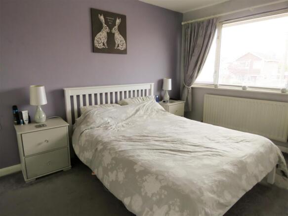 Master Bedroom 1.JPG