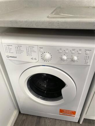 1 bed Apartment to rent Image 10