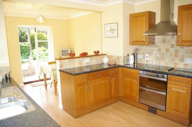 KITCHEN/DINER
