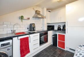 Flat 5, Glasscutter, Petherton Road, Hengrove, Bristol BS14 9BW