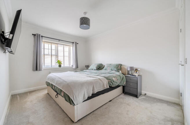 4 bed Detached for sale Image 8