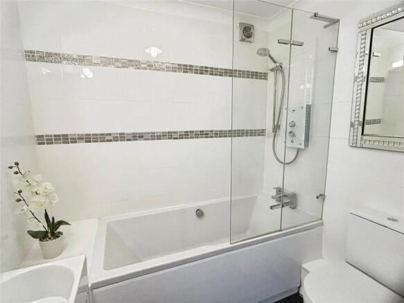 Forest Dene Bathroom.jpeg