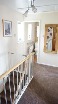FIRST FLOOR LANDING