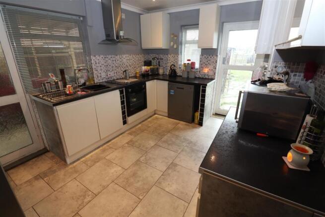 Kitchen/Breakfast Room