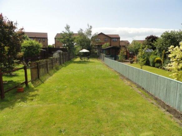 EXTERNAL PHOTO 2