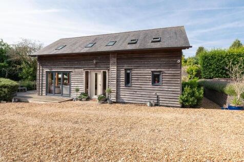 Silver Street, Stevington, Bedfordshire (with Garden Studio), MK43