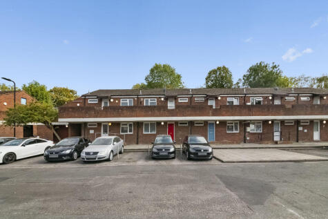 Cowings Mead, Northolt