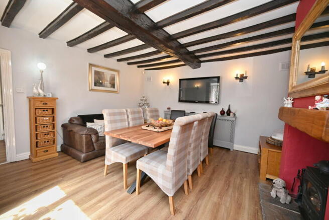 4 bed Cottage for sale Image 4