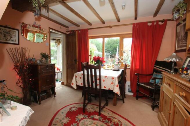 dining room.JPG